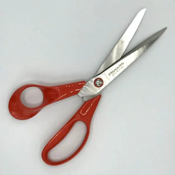 Universalschere Classic für Linkshänder von Fiskars (21 cm) - Image 2