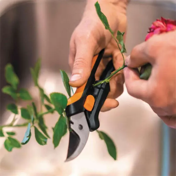 Floristenschere Solid SP14 von Fiskars (18.5 cm) – Bild 5