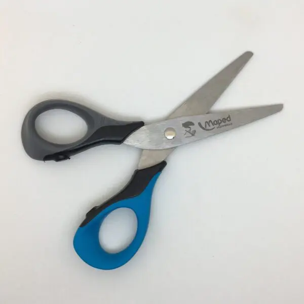 Kinderschere Sensoft 3D für Linkshänder von Maped (13 cm) in blau-grau - Image 2