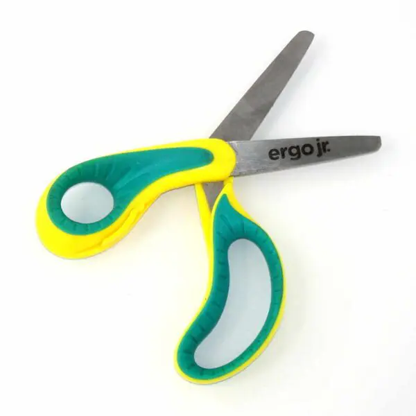 Kinderschere ergo jr. für Linkshänder von Westcott (13 cm) in grün-gelb – Bild 2