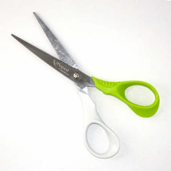Bastelschere Shape von Maped (16 cm) in weiss-hellgrün - Image 2