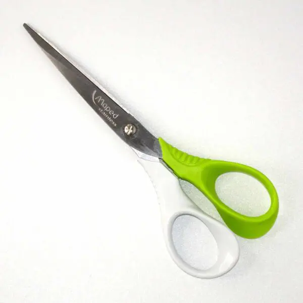 Bastelschere Shape von Maped (16 cm) in weiss-hellgrün