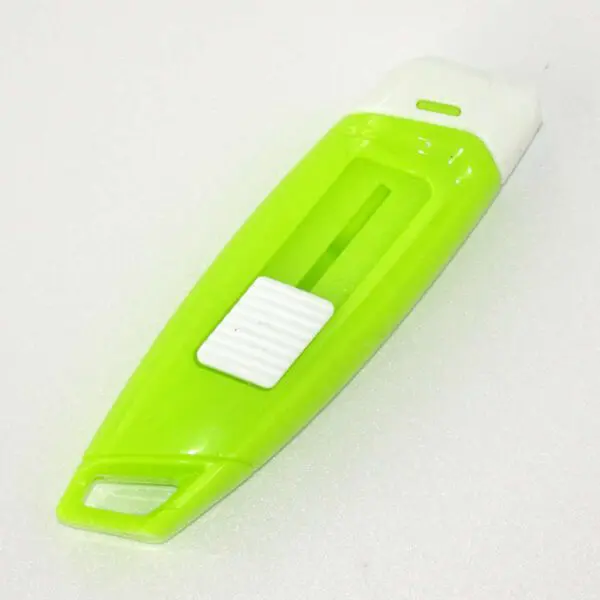 Mini-Cutter mit manueller Klingenverstellung und Keramikklinge von ARDA in hellgrün - Image 3