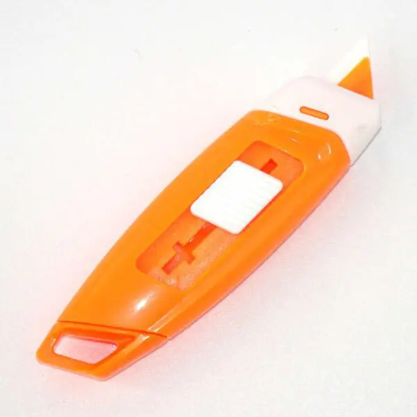 Mini-Cutter mit manueller Klingenverstellung und Keramikklinge von ARDA in orange – Bild 2