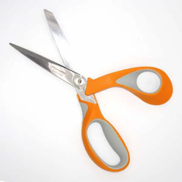 Stoffschere RazorEdge von Fiskars (20.5 cm) - Image 3