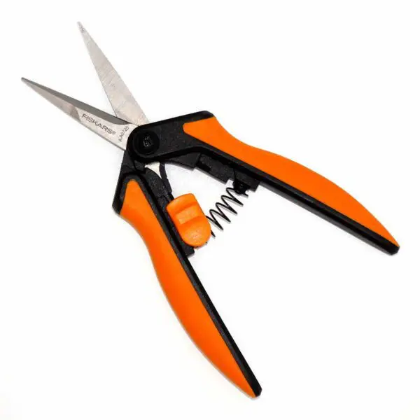 Gartenschere Microtip Solid von Fiskars (15 cm) - Image 3