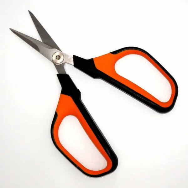 Universalgartenschere Solid von Fiskars (18 cm) - Image 3