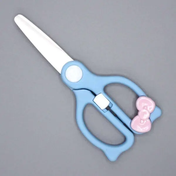 Keramikschere für Lebensmittel von Scherenshop.ch (15.4 cm) in hellblau