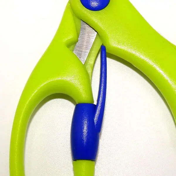 Kinderschere Easy von ARDA (13 cm) in grün-blau - Kleine Künstlerin - Image 2