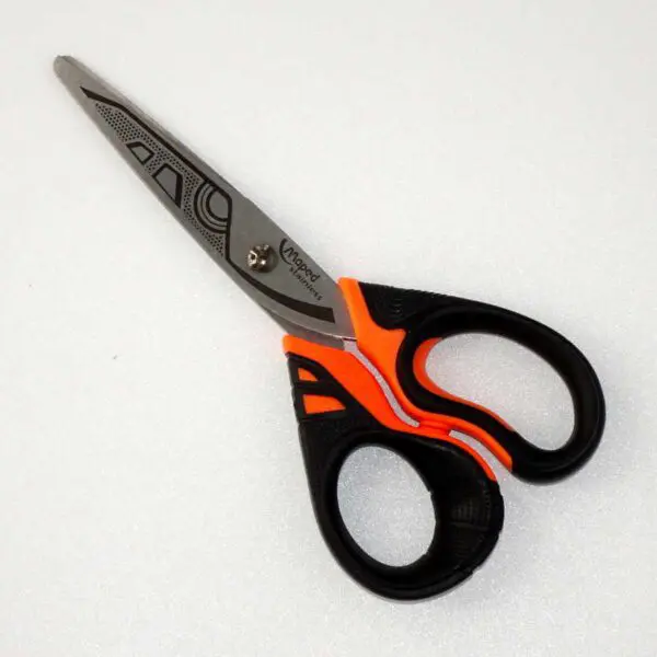 Kinderschere Sensoft 3D von Maped (13.5 cm) in orange-schwarz