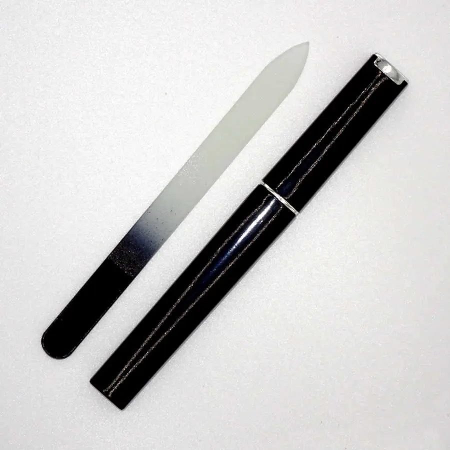 Nagelfeile aus Glas (14 cm) in schwarz