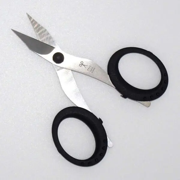 Haut- und Nagelschere Premium mit gebogenen Klingen von Paul (9.2 cm) in schwarz - Image 2