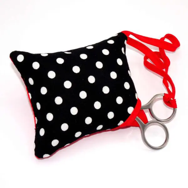 Prym Nadelkissen mit Polka Dots und Schere – Bild 3