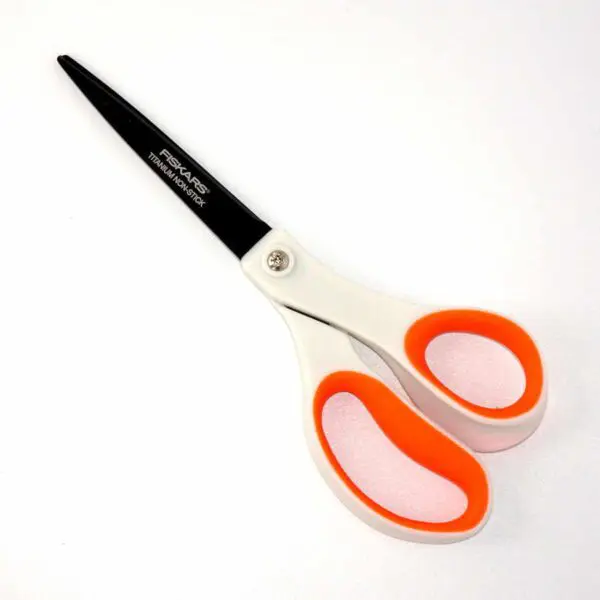 Universalschere Titanium Non-Stick von Fiskars (21 cm)
